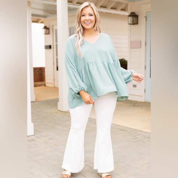 QUEEN FOR A DAY Top from CHIC SOUL in Aloe XL more like a 2X NEVER WORN Flowy 😍 - Picture 8 of 14